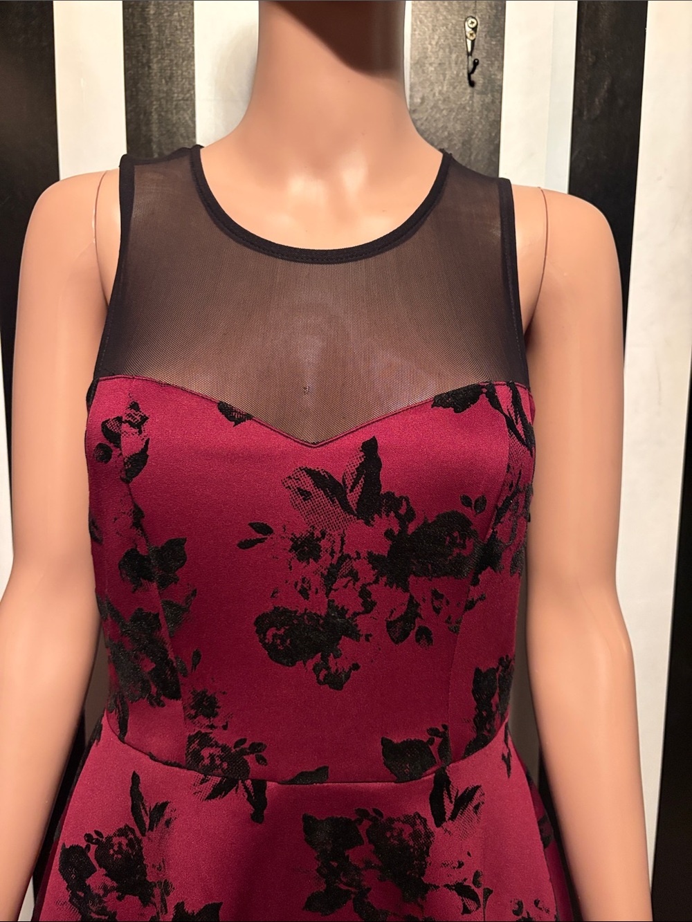 Trixxi Y2K Purple Floral Fit & Flare Dress with Sheer Black Yoke Small 2/4/6 Jrs - Picture 7 of 17